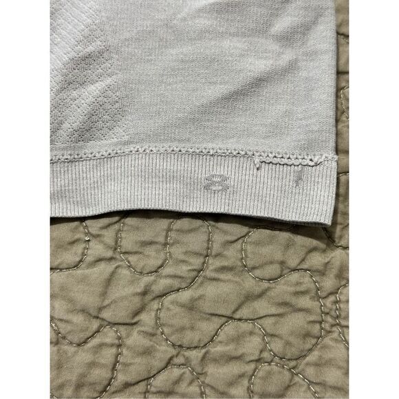 Lululemon athletica gray tank top sz 8 A724 - Picture 6 of 6